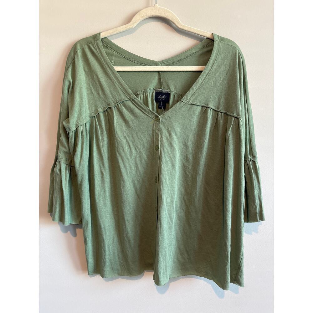 NWT Buckle Daytrip Button Down V-Neck Top W/ Belle Sleeves Green Size Small